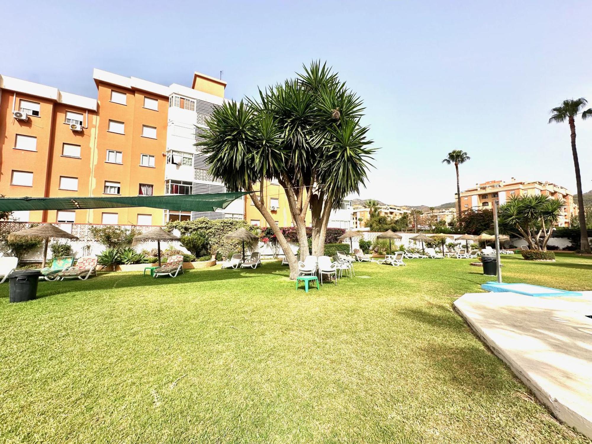 Salt - Bonito - Piscina - Vistas Mar -wifi Torremolinos