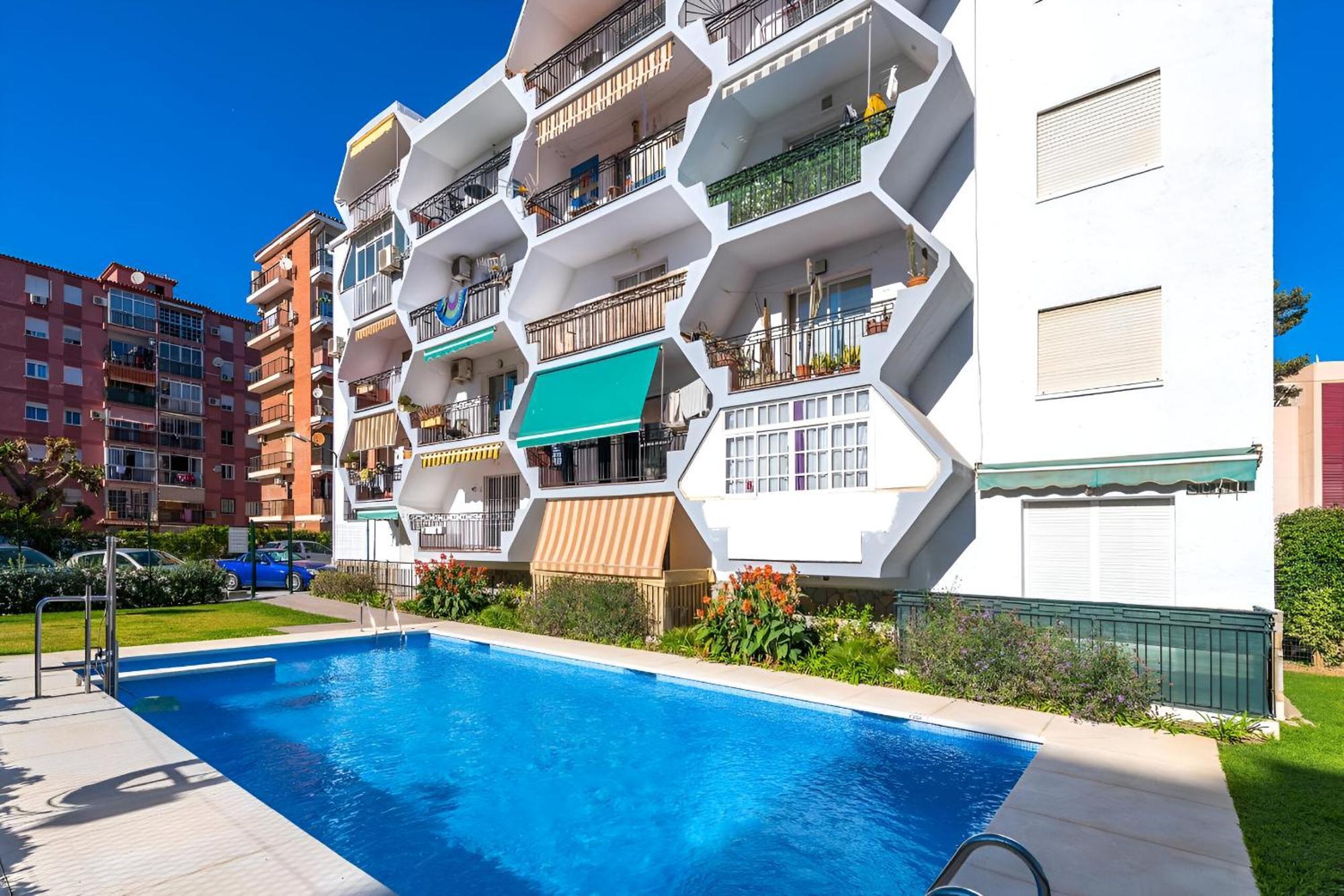 Hexagonal En * Torremolinos