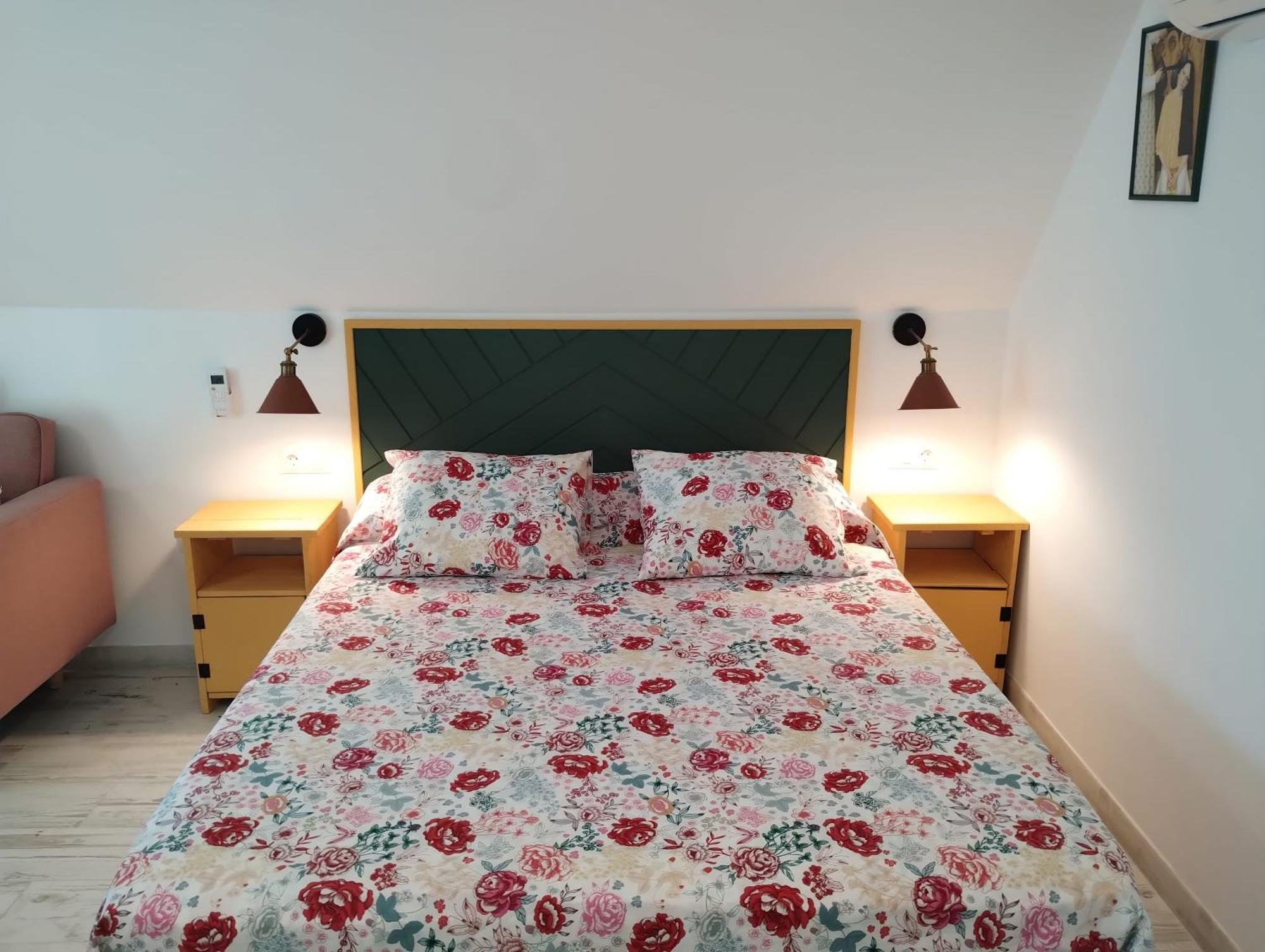 Hexagonal En Apartment *