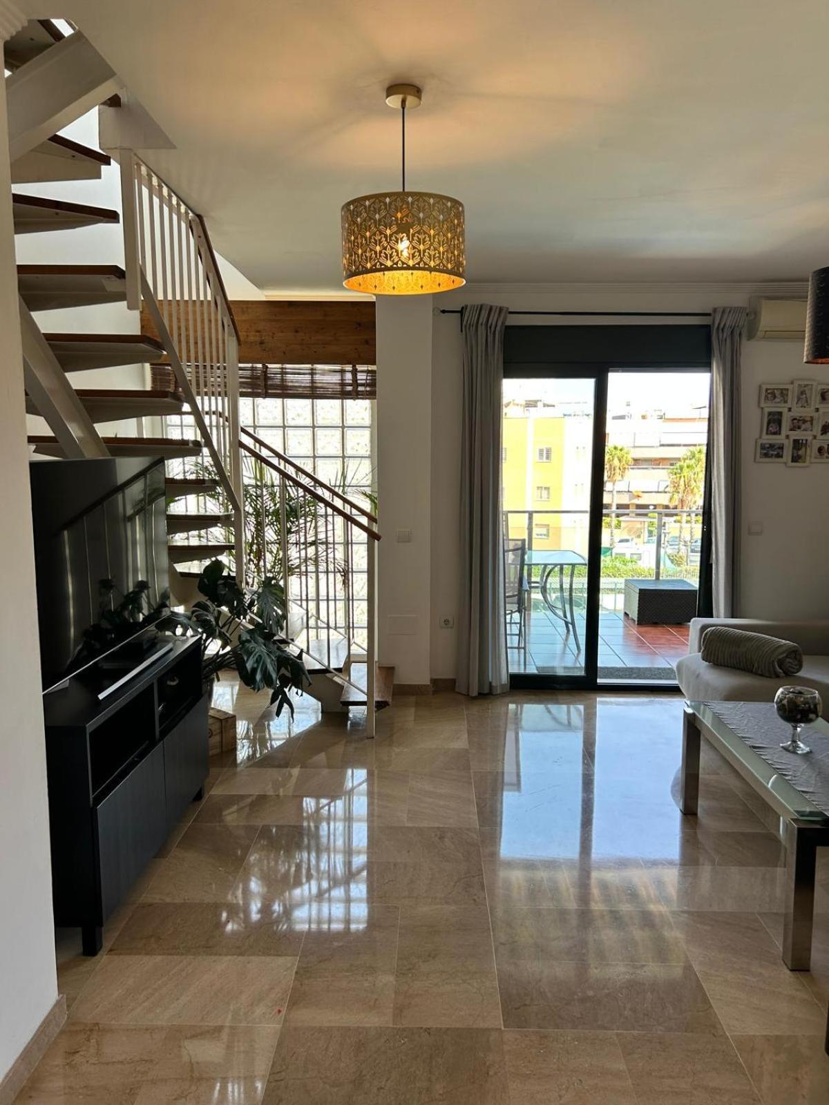 Colina Apartment *