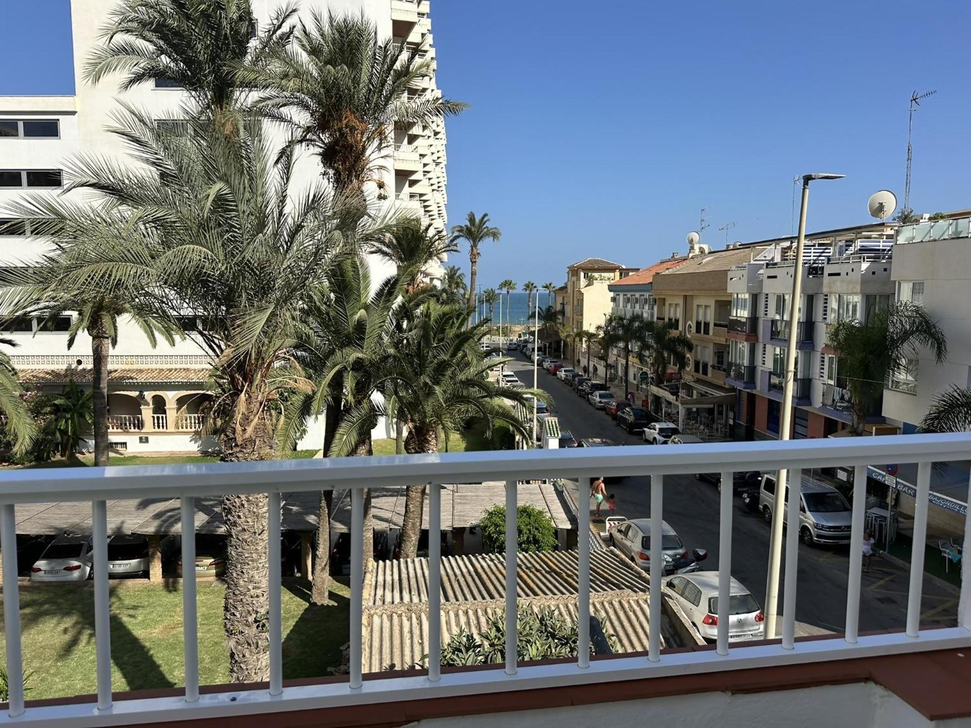 Casa La Raspa 2 Minutos De La Playa Bajondillo Holiday home Torremolinos