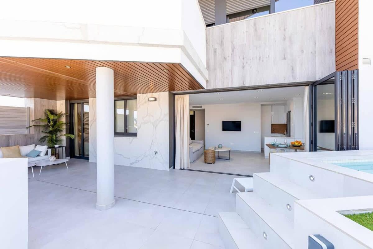 Vivendos - Tr12 - Private Pool Apartment *