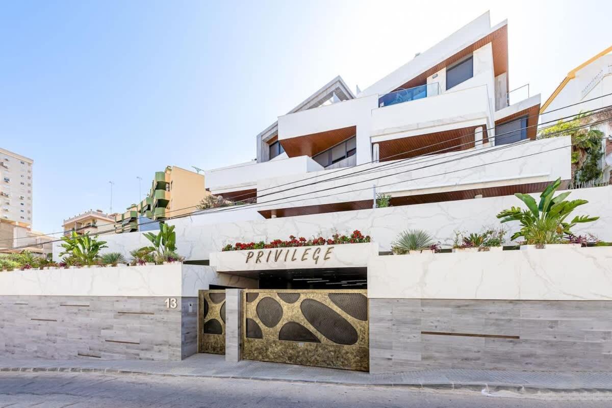 Vivendos - Tr14 - Private Pool Apartment