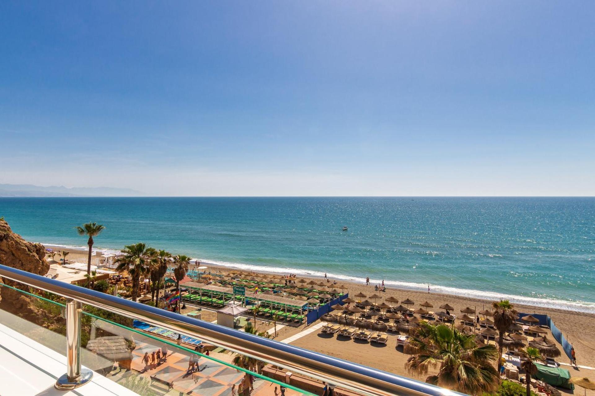 Roca Chica - Parking - Frente Playa - Terraza - Wifi - Bajondillo Y Carihuela Apartment Torremolinos