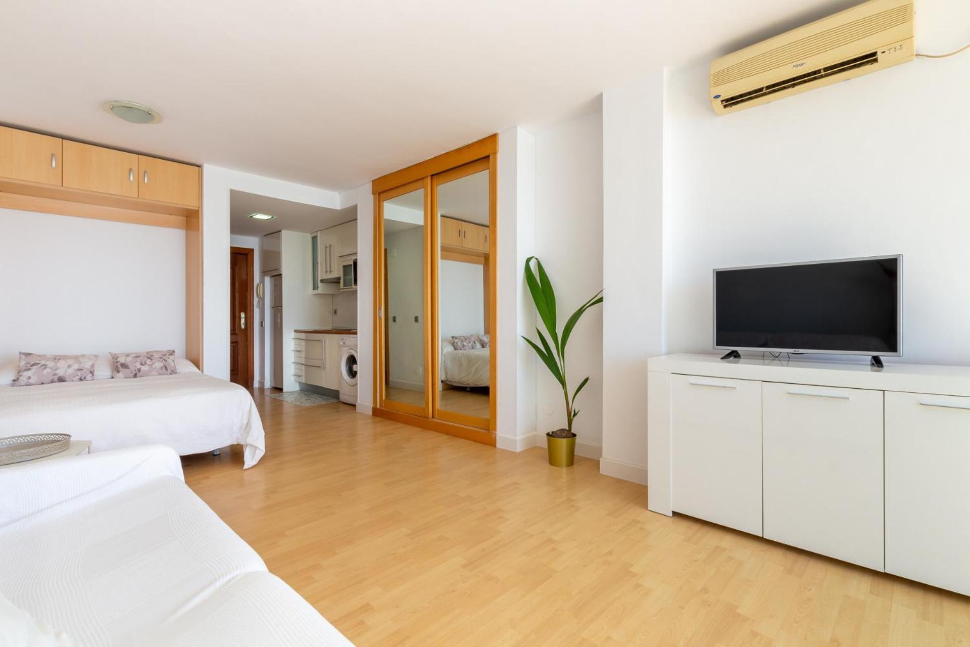 Roca Chica - Parking - Frente Playa - Terraza - Wifi - Bajondillo Y Carihuela Torremolinos