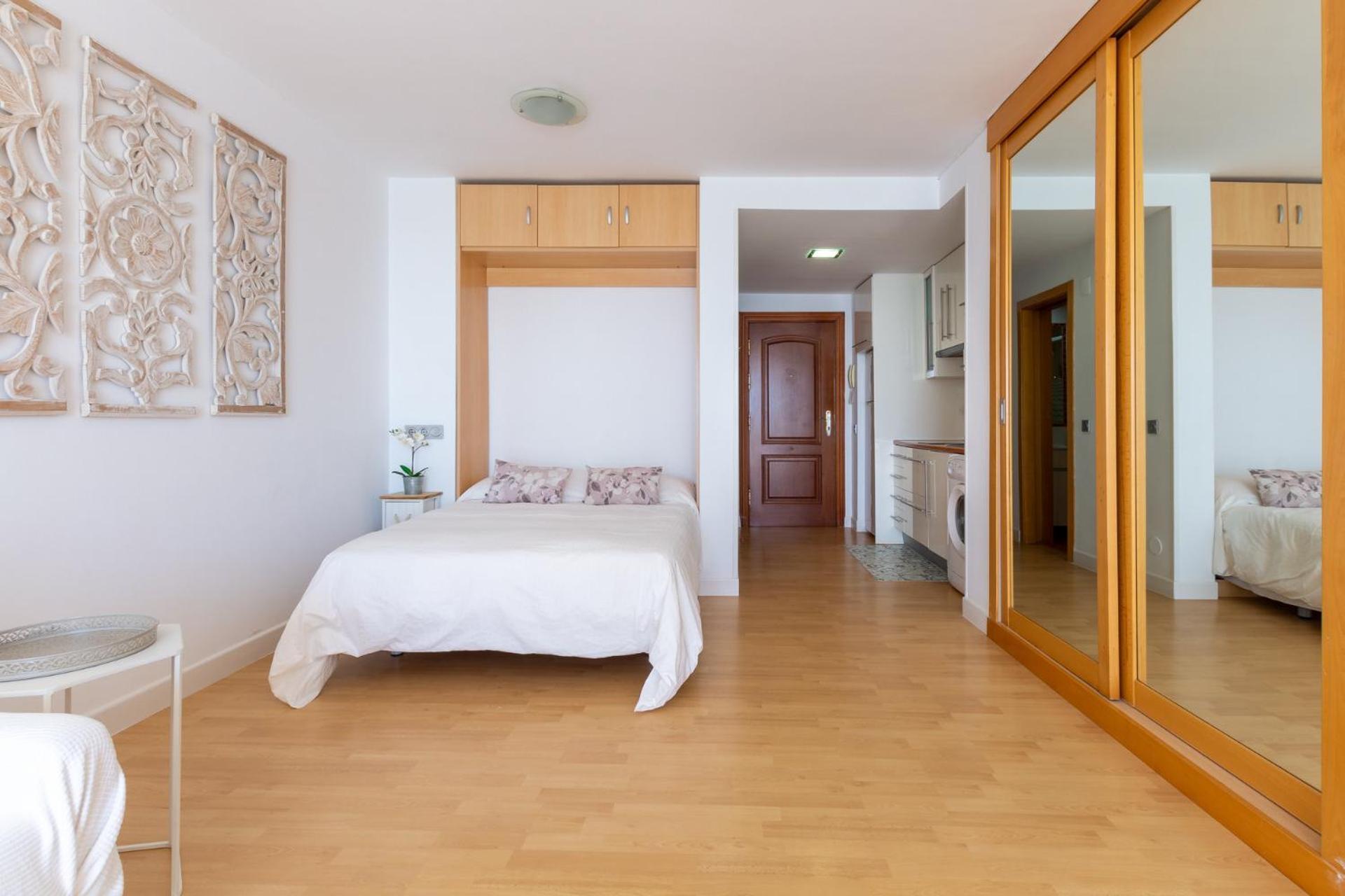 Roca Chica - Parking - Frente Playa - Terraza - Wifi - Bajondillo Y Carihuela * Torremolinos