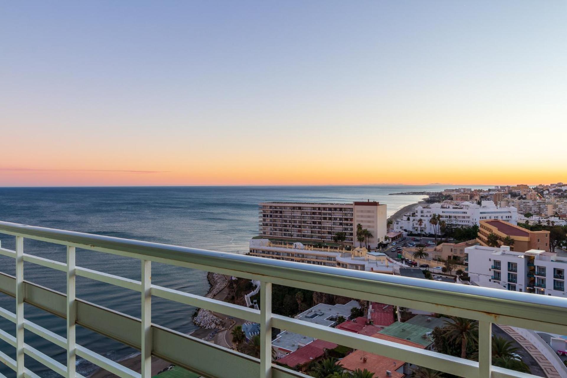 Moderno Con Impresionantes Vistas Al Mar