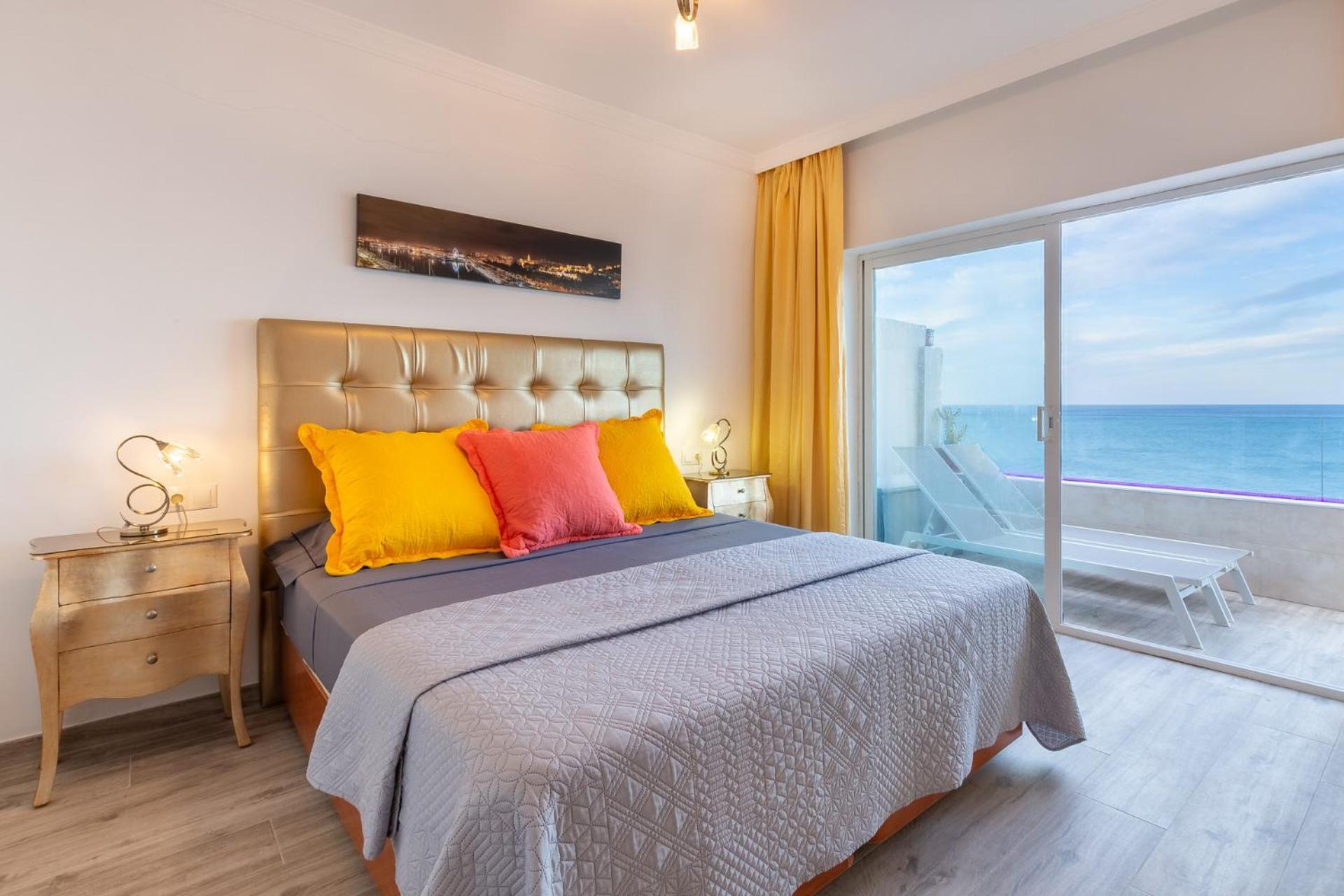 Apartment Increible Terraza Vista Al Mar, Wifi Y Parking Torremolinos