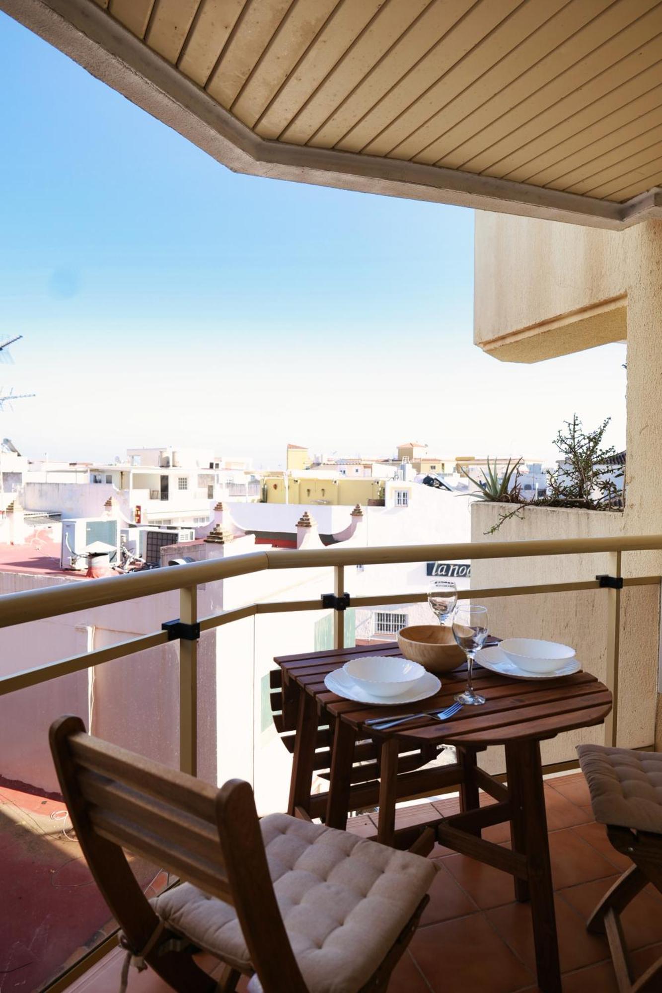 Nogalera Center With A Stunning Terrace Apartment