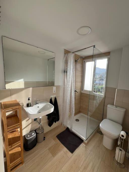 Apartment En Paseo Maritimo De Torremolinos