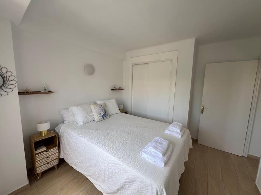 Apartment En Paseo Maritimo De *