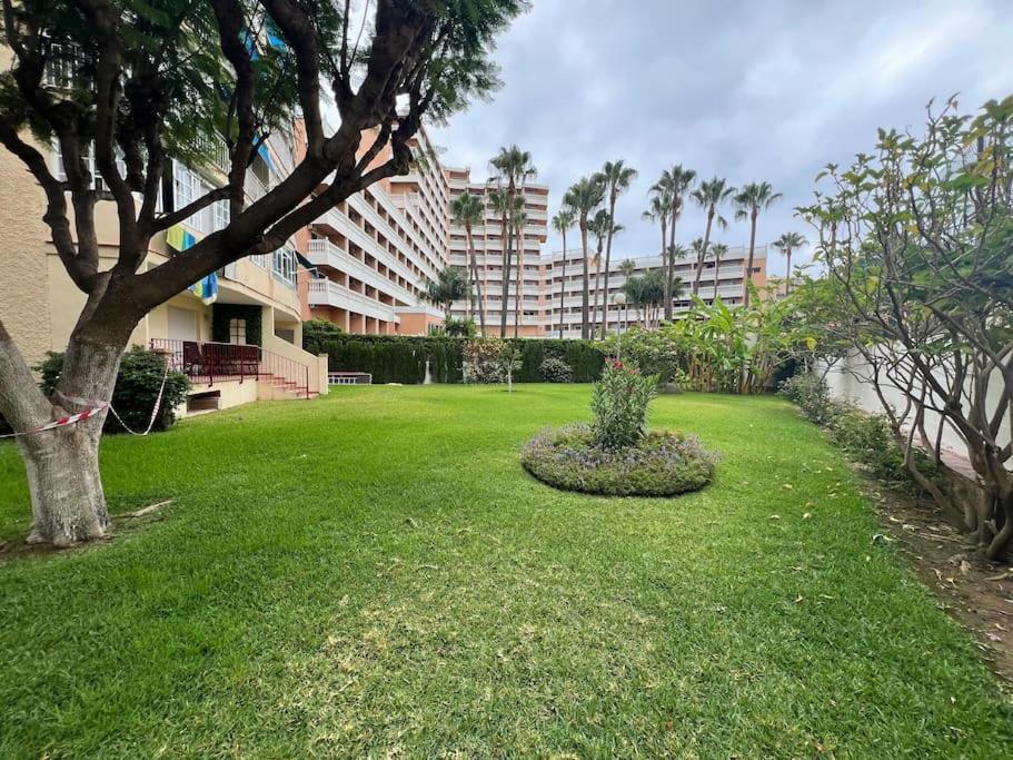 En Paseo Maritimo De Apartment *