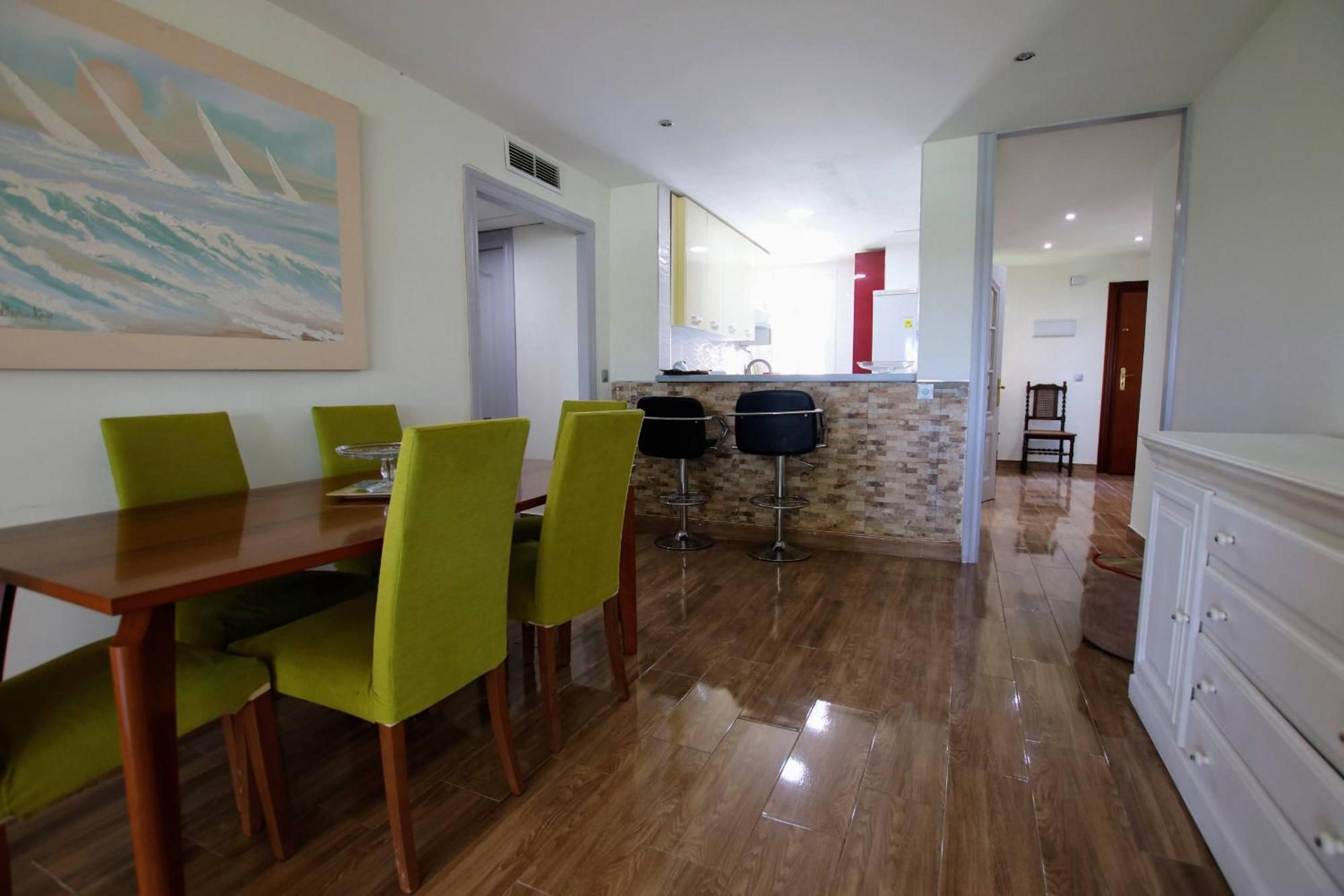 Tess Playamar La Torre Apartment