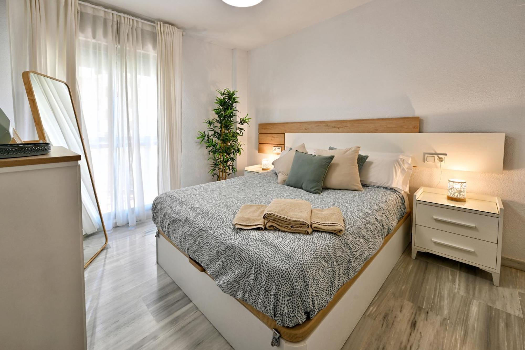 Rent4 Malaga Alamar *