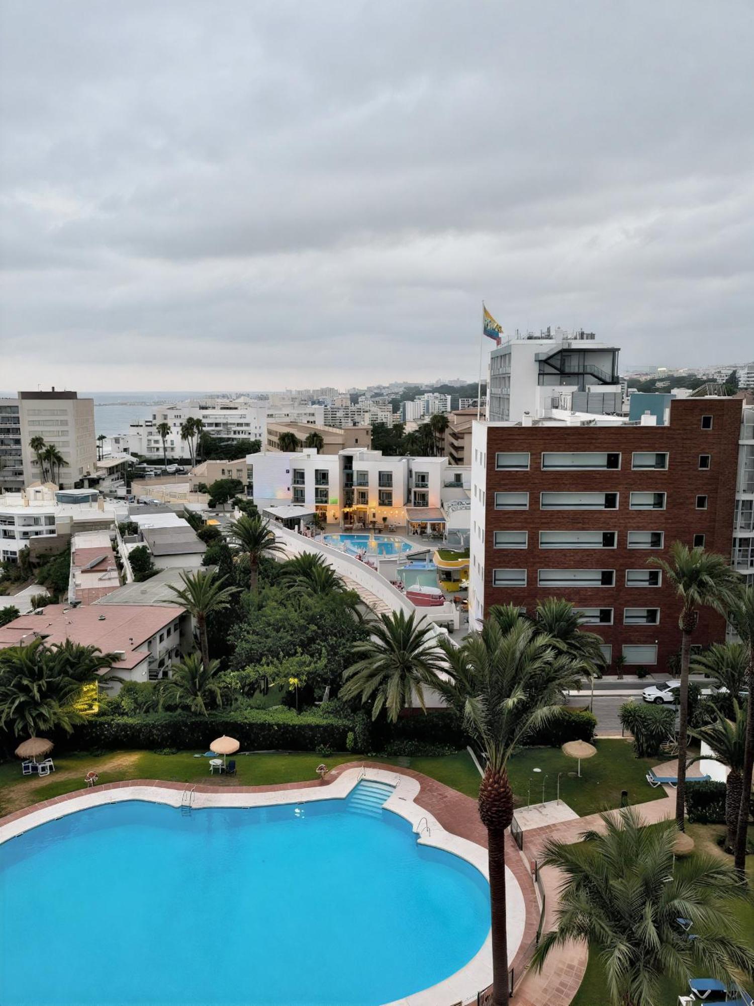 The - Torre La Roca Apartment