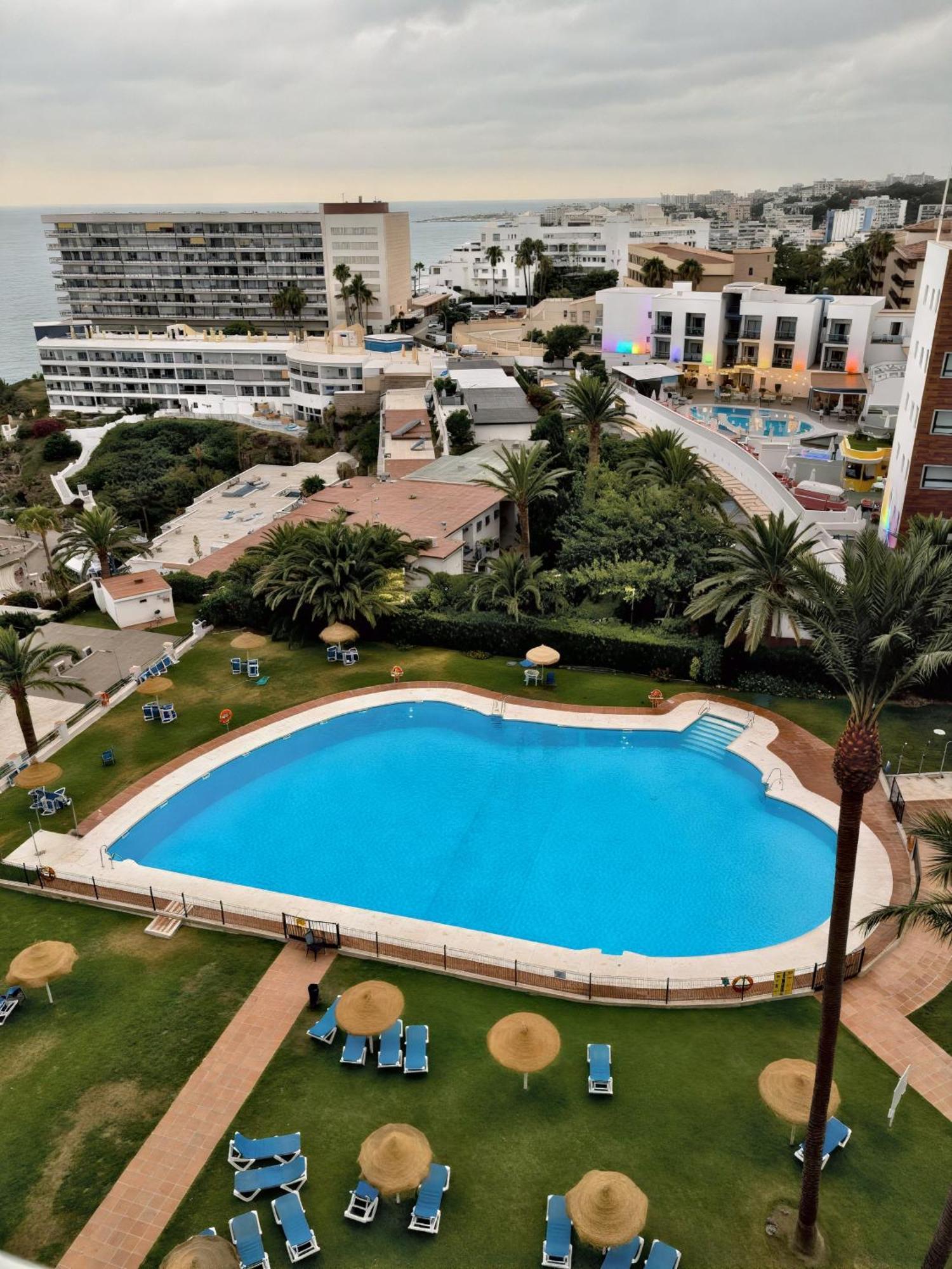The - Torre La Roca Apartment Torremolinos