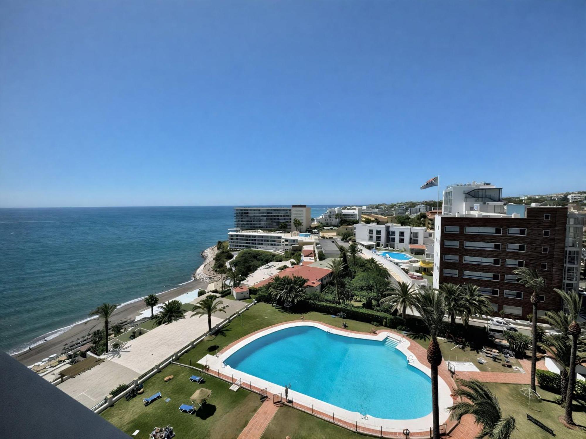 The - Torre La Roca Apartment *
