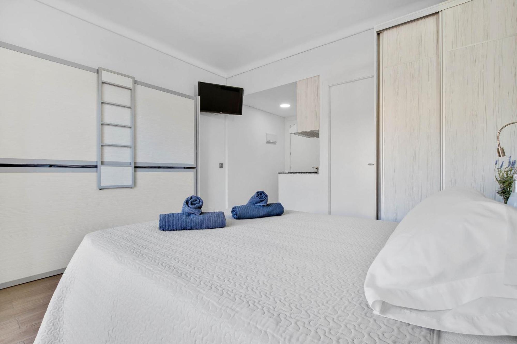 Carihuela Palace 418 By Ivi Real Estate * Torremolinos