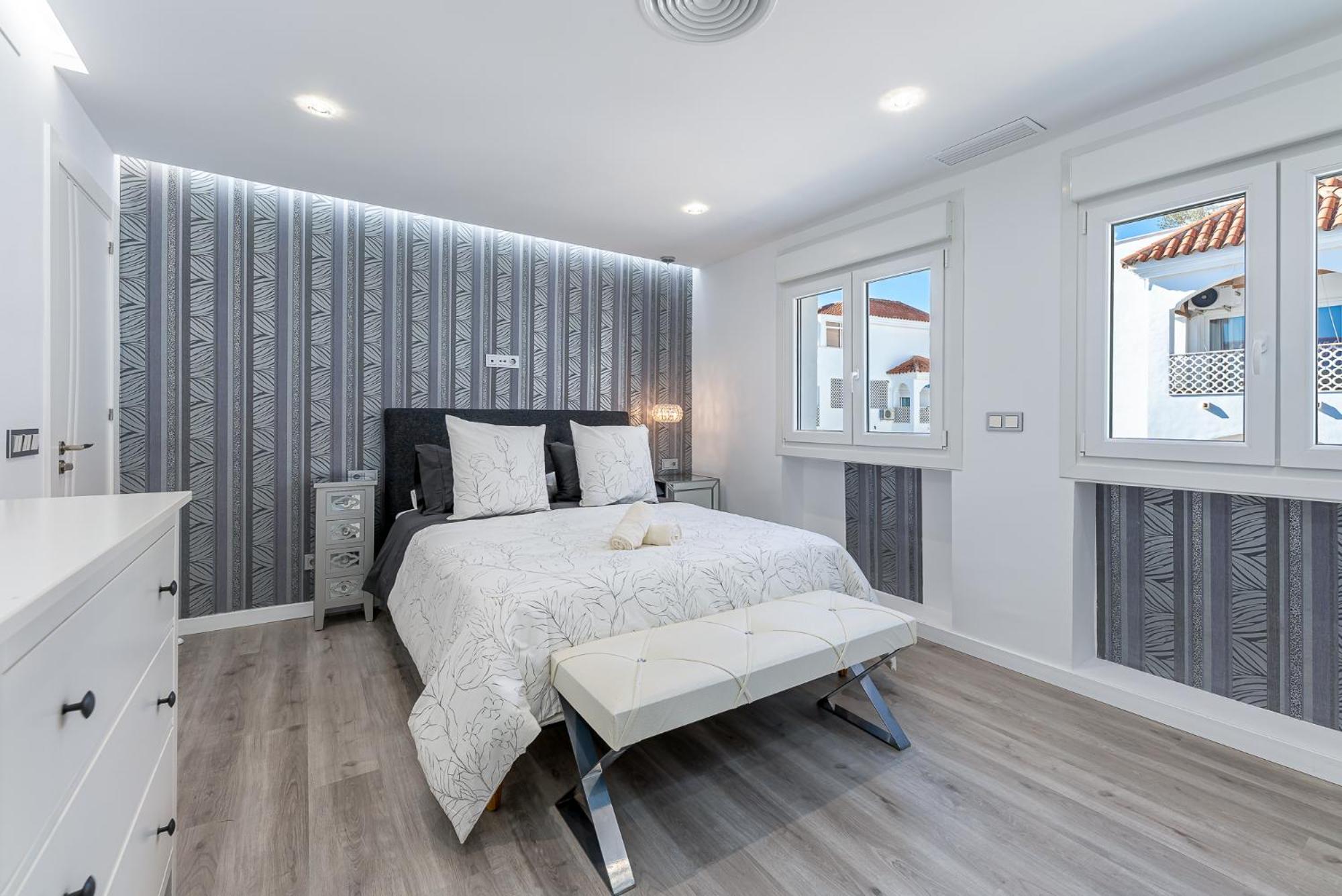 With Terrace Attic Views *