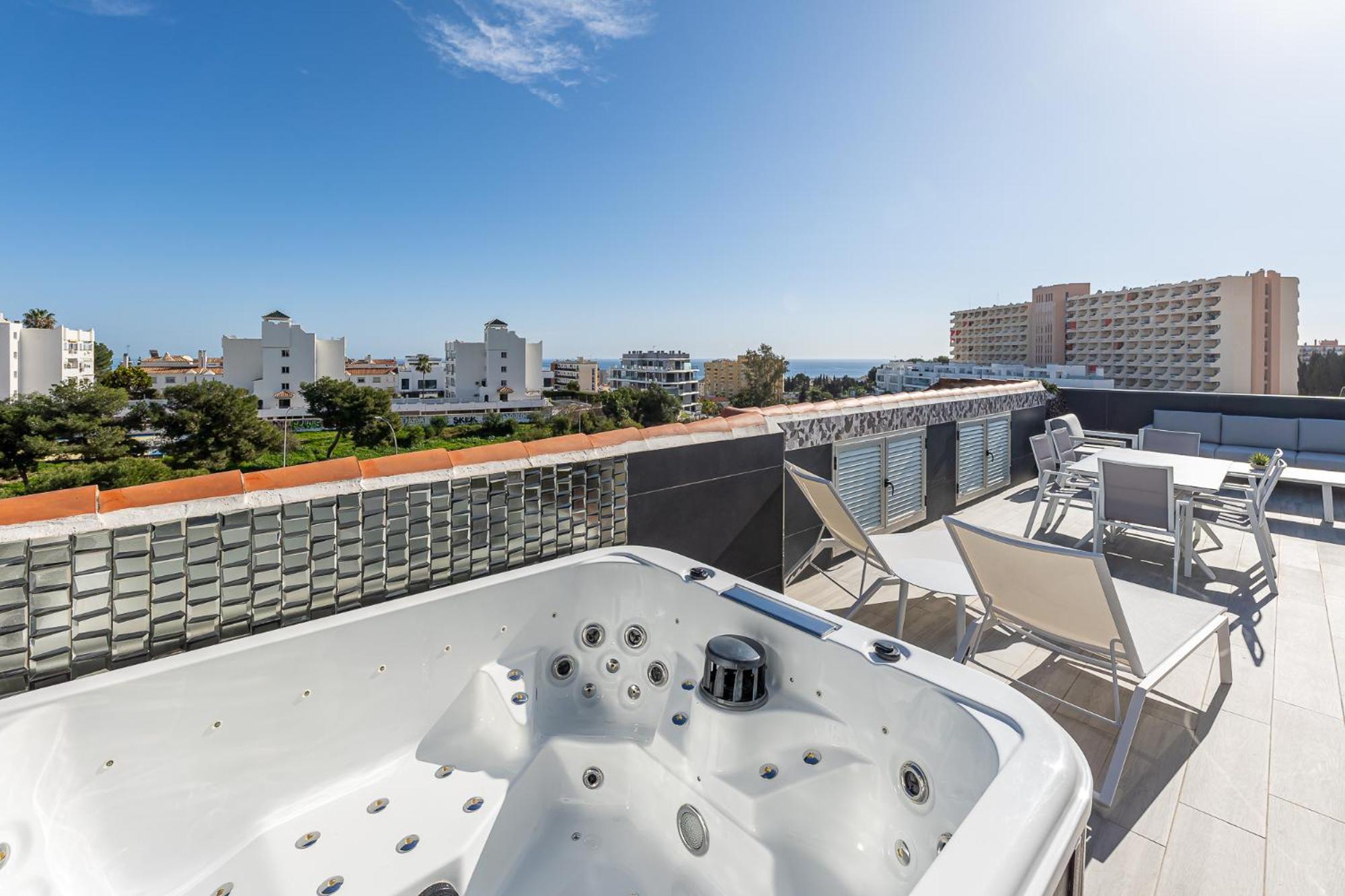 With Terrace Attic Views *