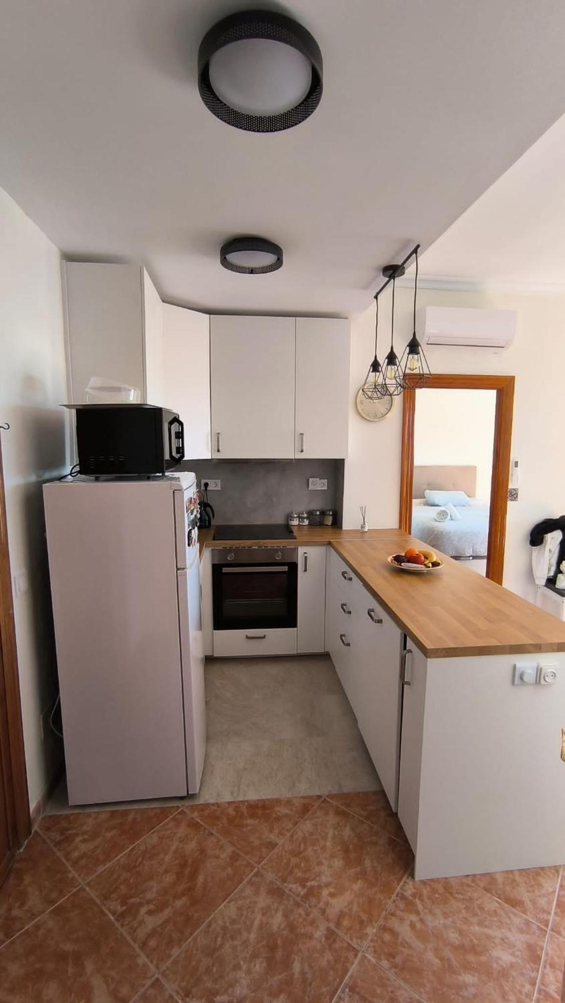 Apartment La Roca-mediterraneo Views, 8th Floor-new Kitchen- Pool- Parking-air Conditioning, Ceiling Fans & Free Wifi *