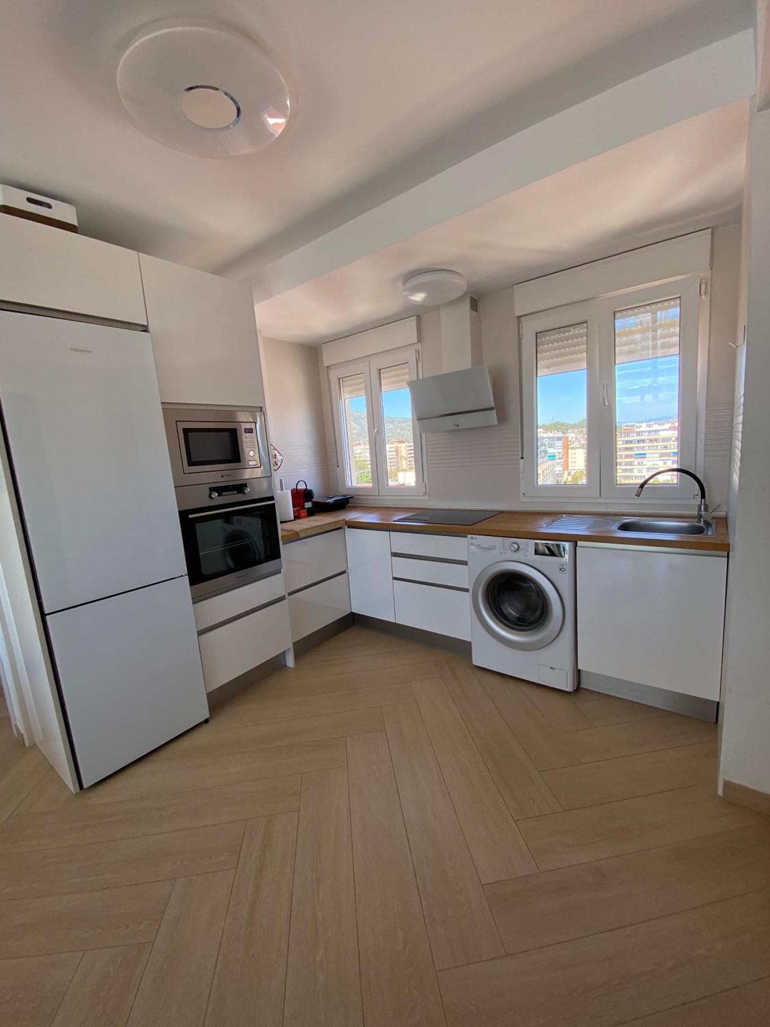 Apartamento Precioso Con Piscina *