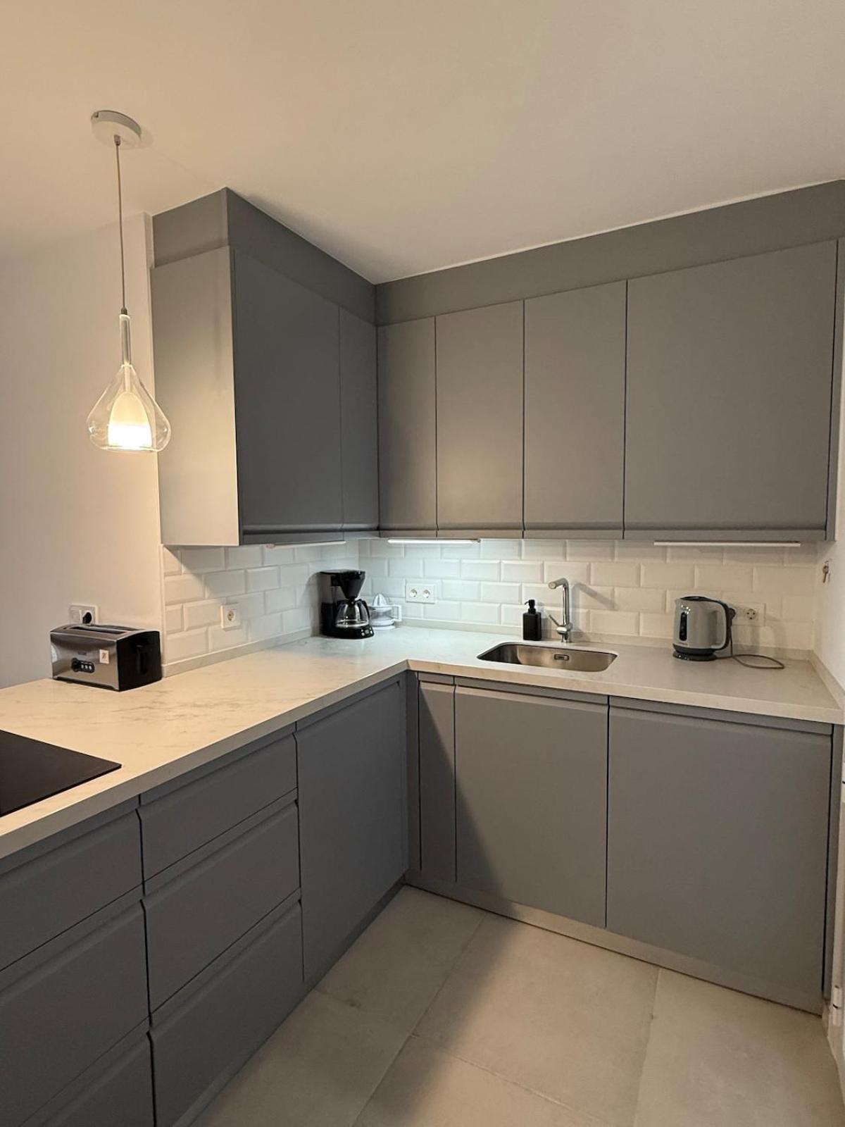 Comfortable Spacious Flat Near Station