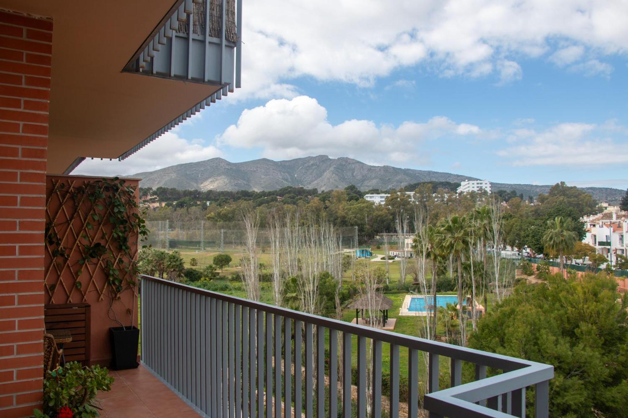 Apartment Con Piscina En Playamar