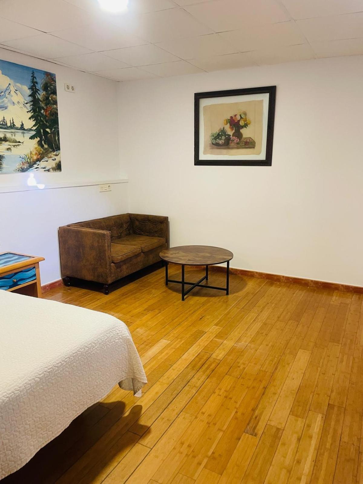 Joy Hostel Torremolinos