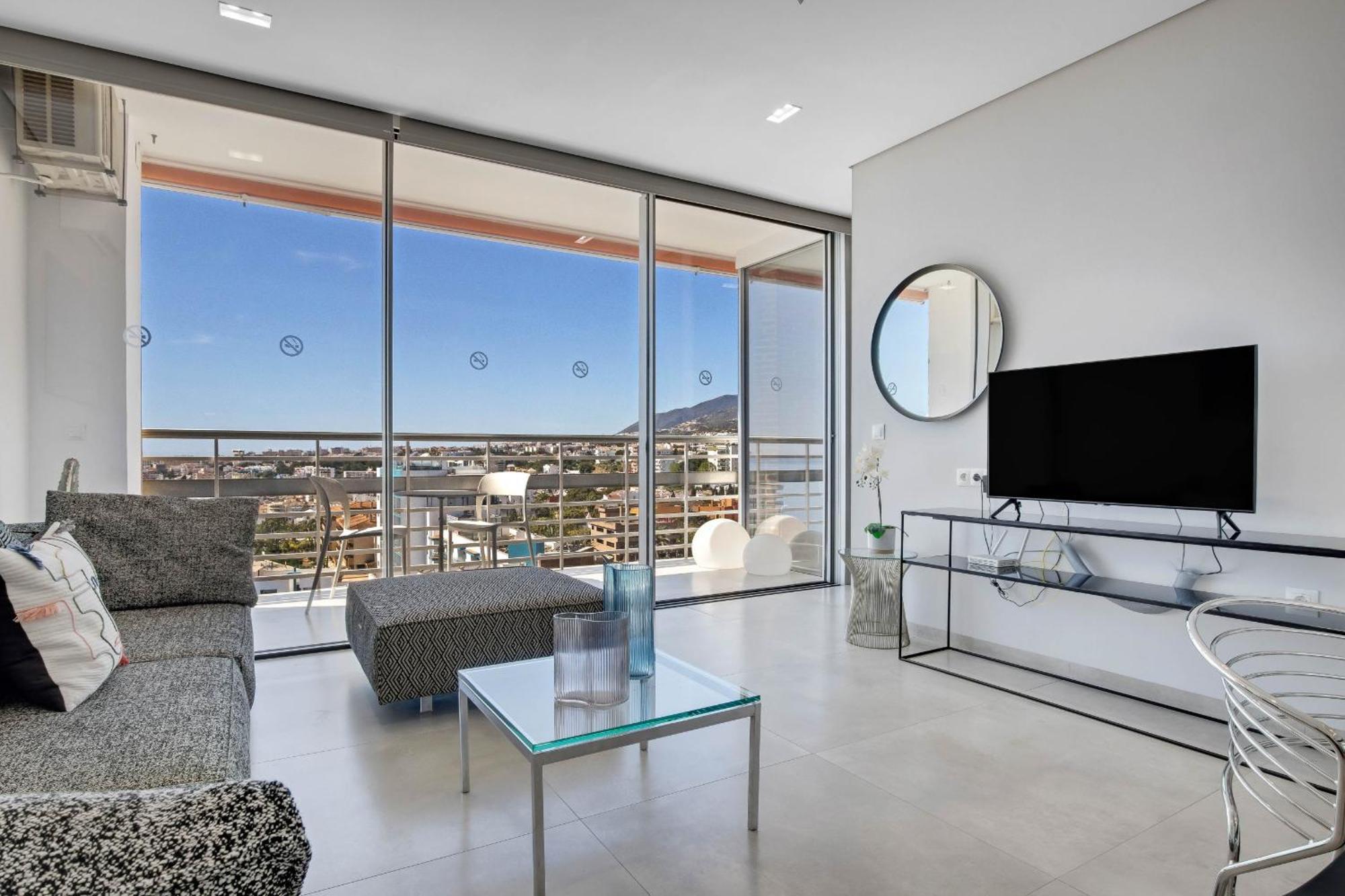 Moderno Con Impresionantes Vistas Al Mar *