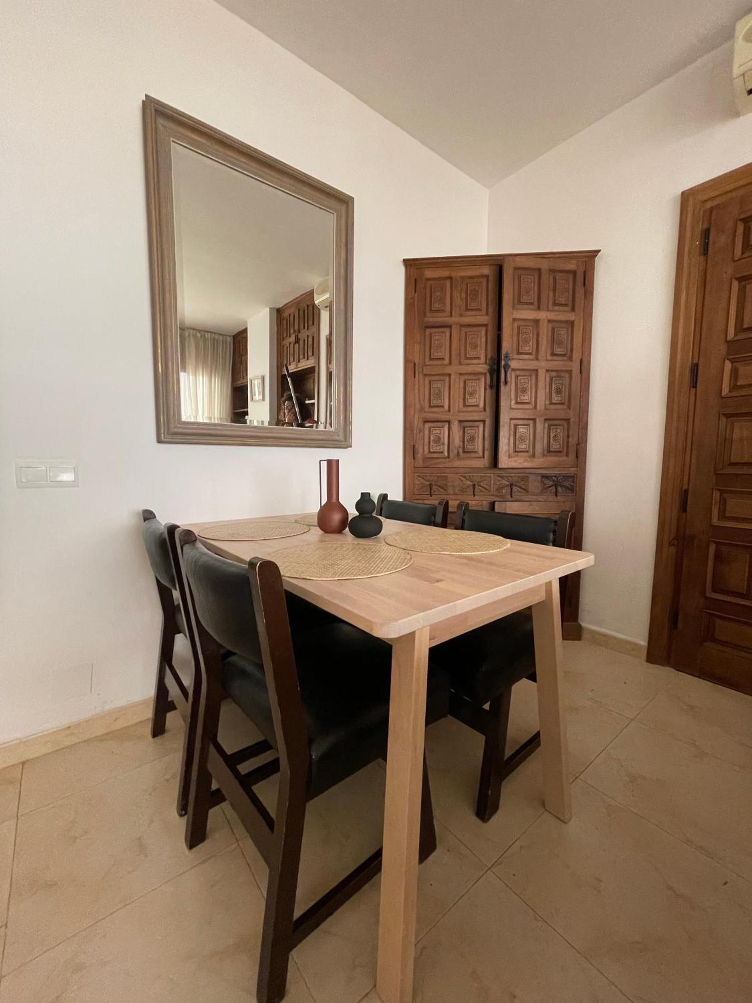 La Roca Rental, Apartment