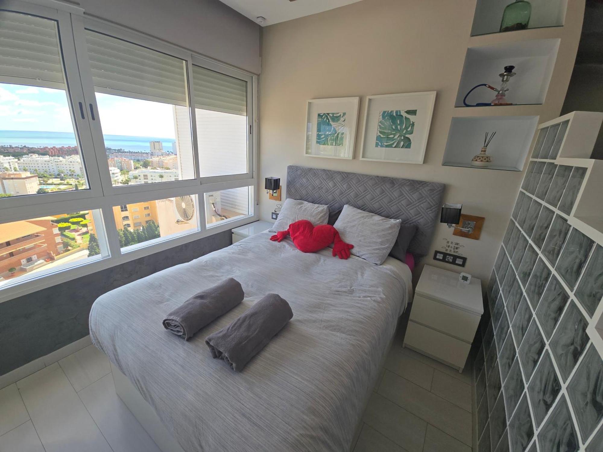 Estudio I Vistas Mar, Cerca Tren Y Malaga Apartment