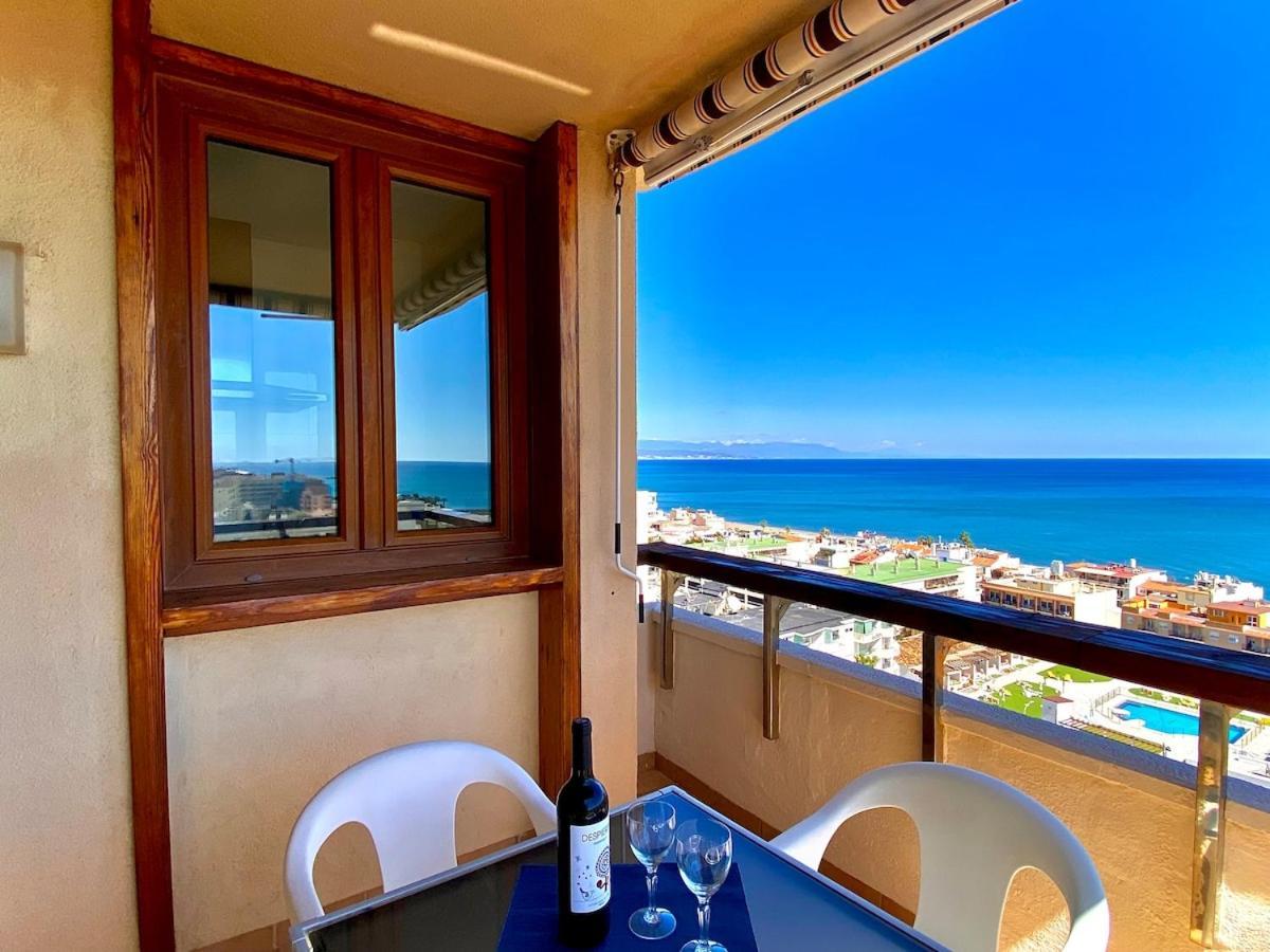 La Carihuela Terrace, Sea Views And Pool Apartment