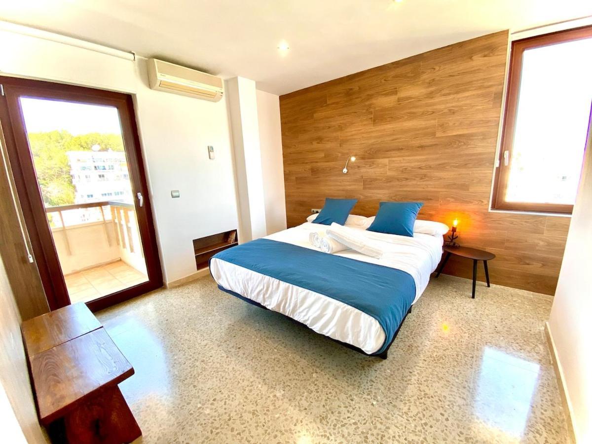 La Carihuela Terrace, Sea Views And Pool Apartment Torremolinos