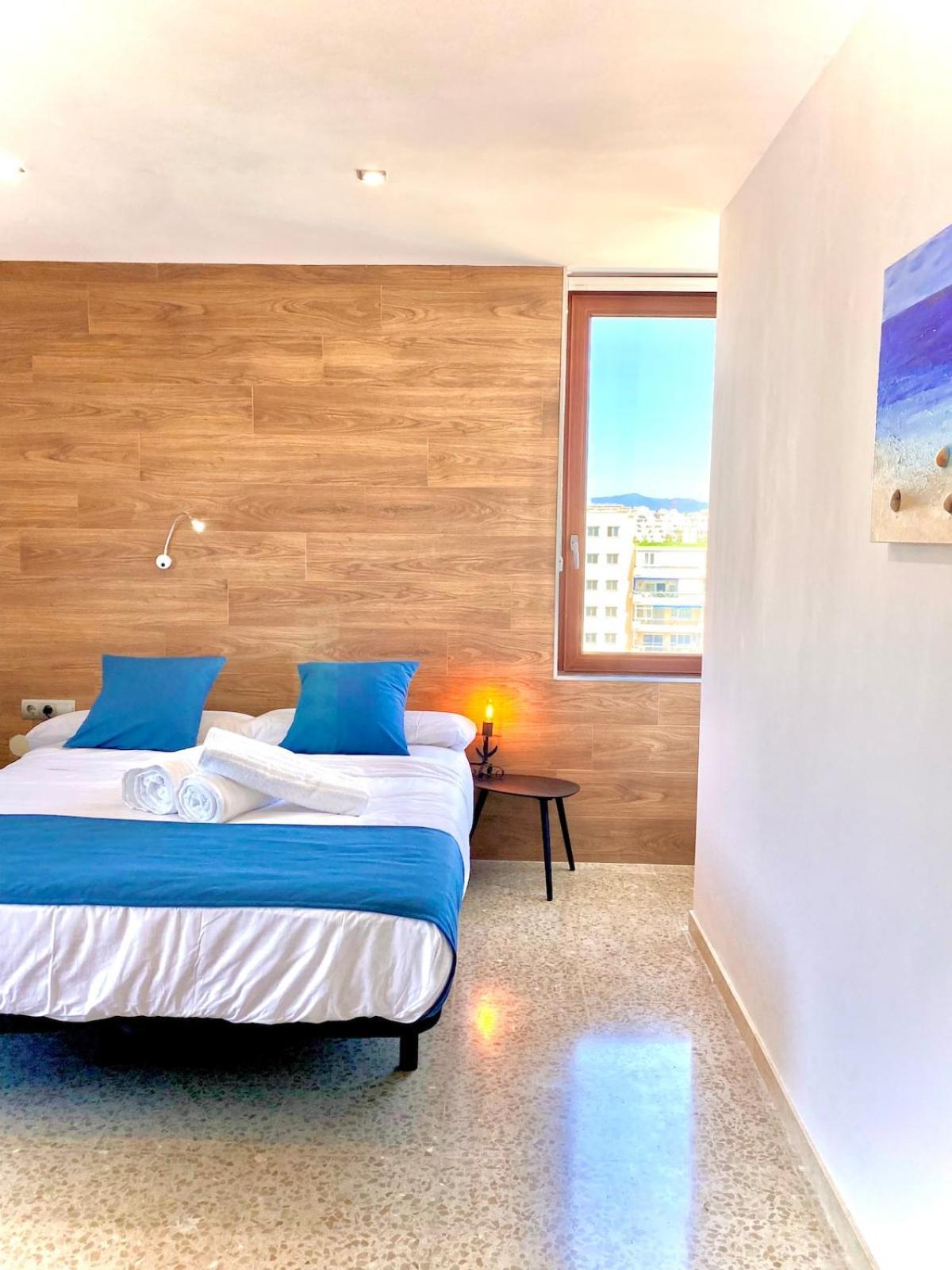 Apartment La Carihuela Terrace, Sea Views And Pool *
