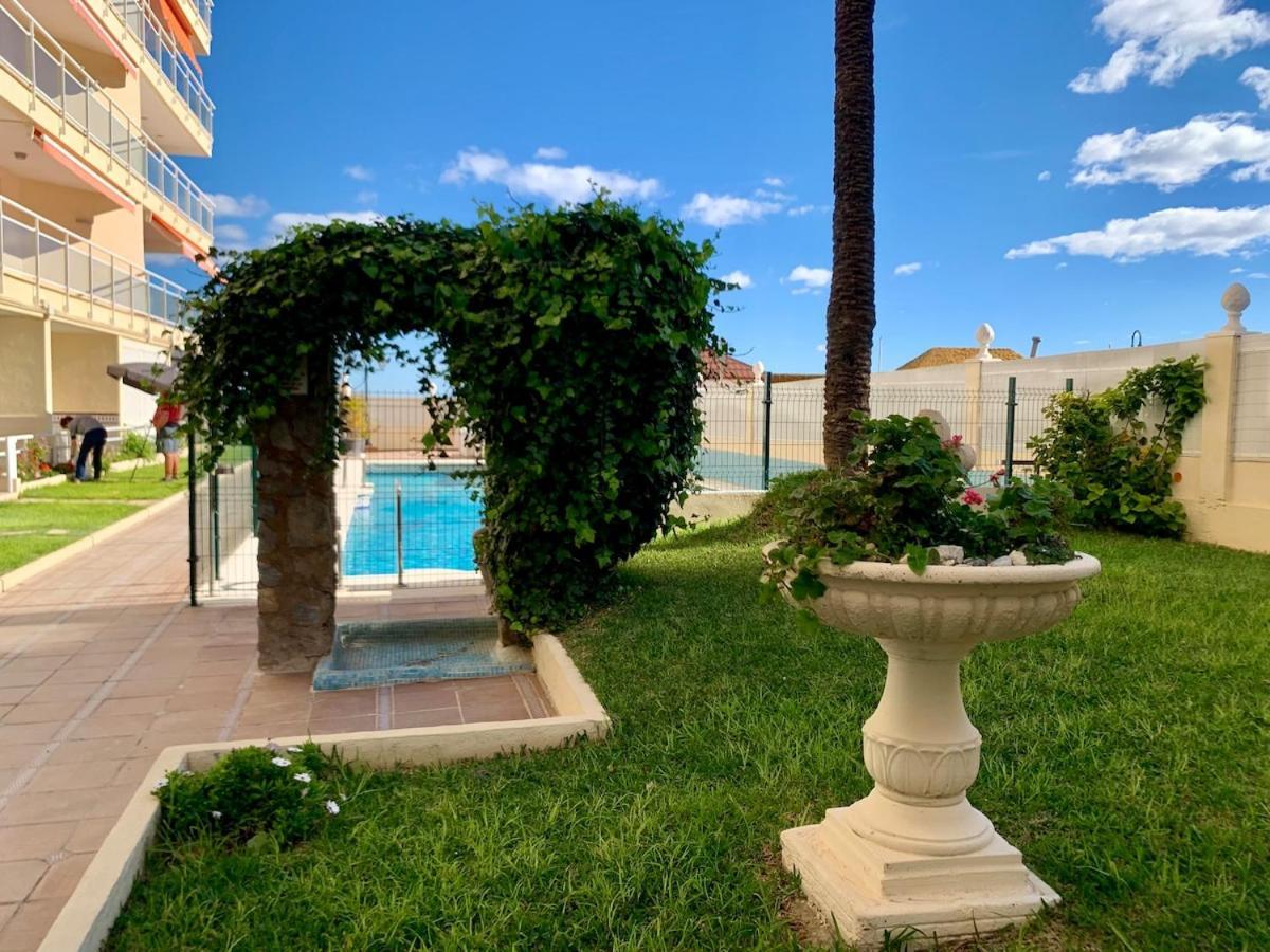 Carihuela Beachfront Penthouse, Unique Views Apartment *
