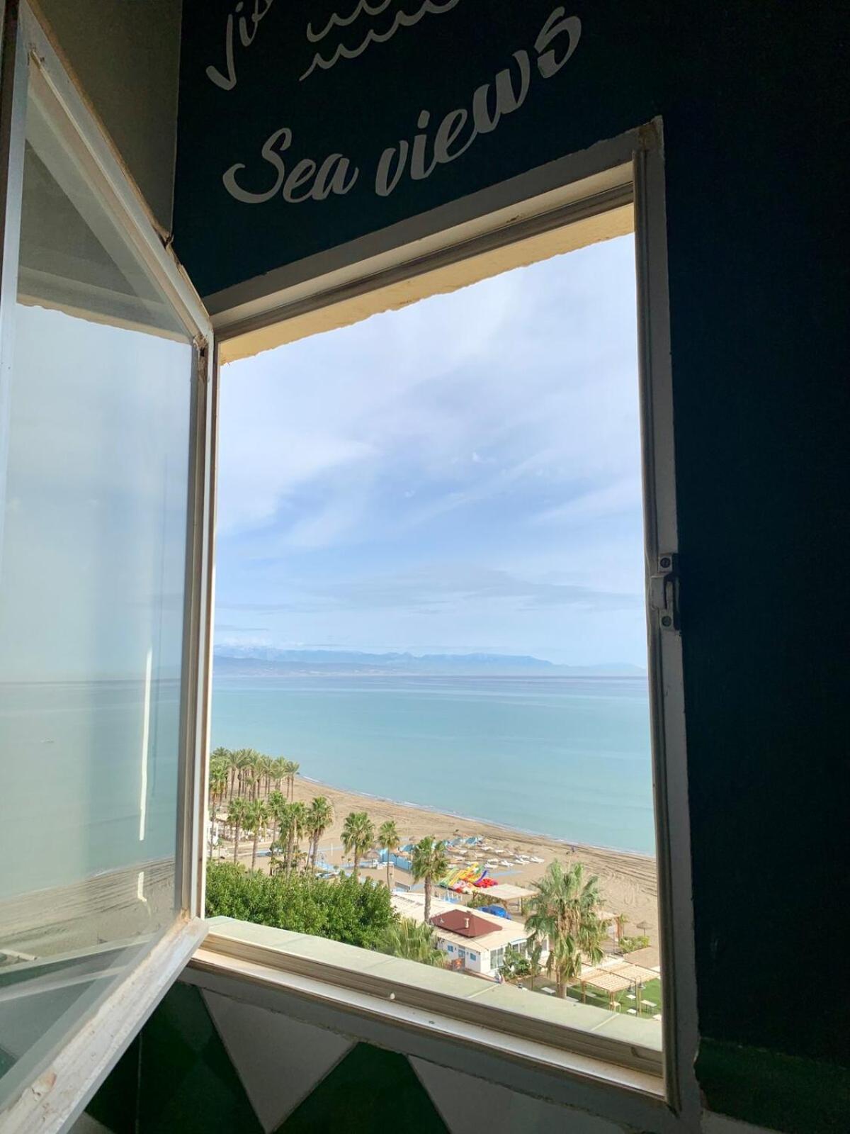 Carihuela Beachfront Penthouse, Unique Views
