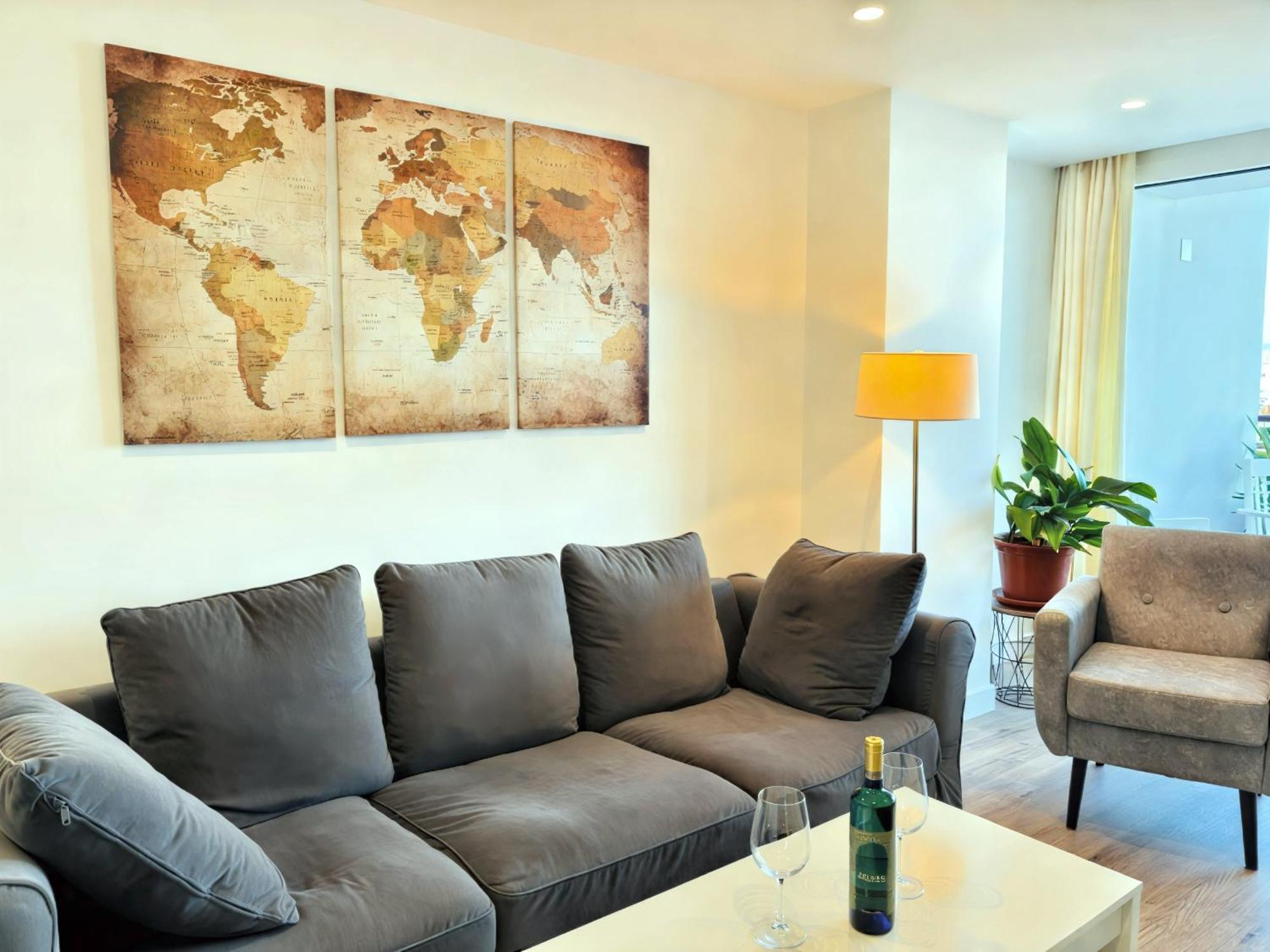 Lovely World - La Nogalera