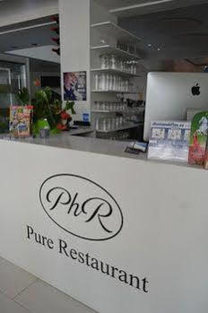 Pure And Restaurant 3*