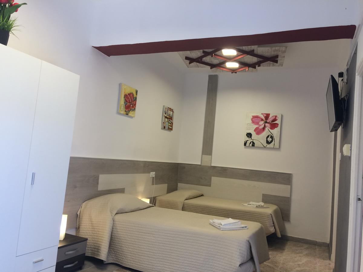 Mar 13 Apartment *