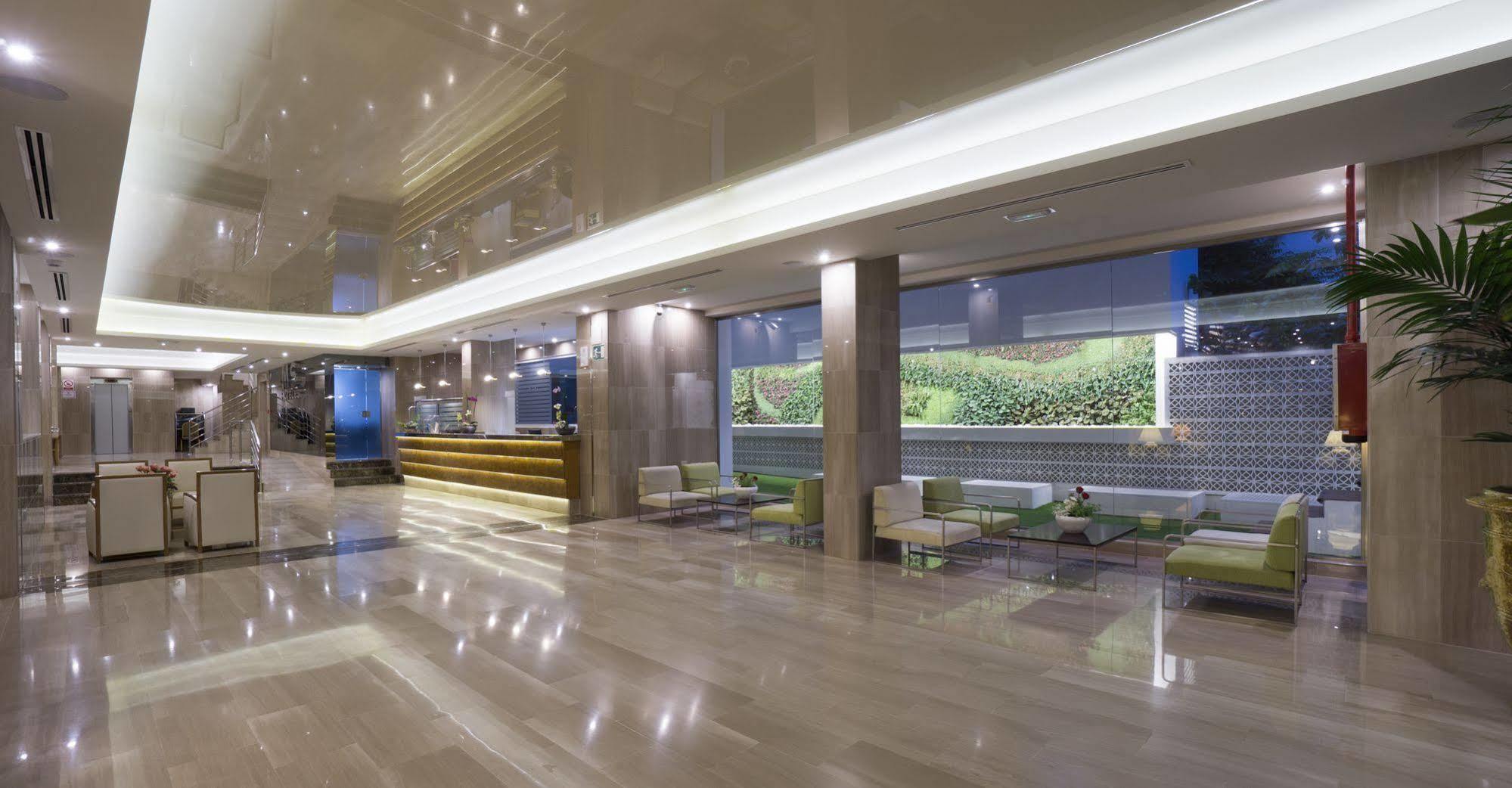 Ms Aguamarina Hotel 4*