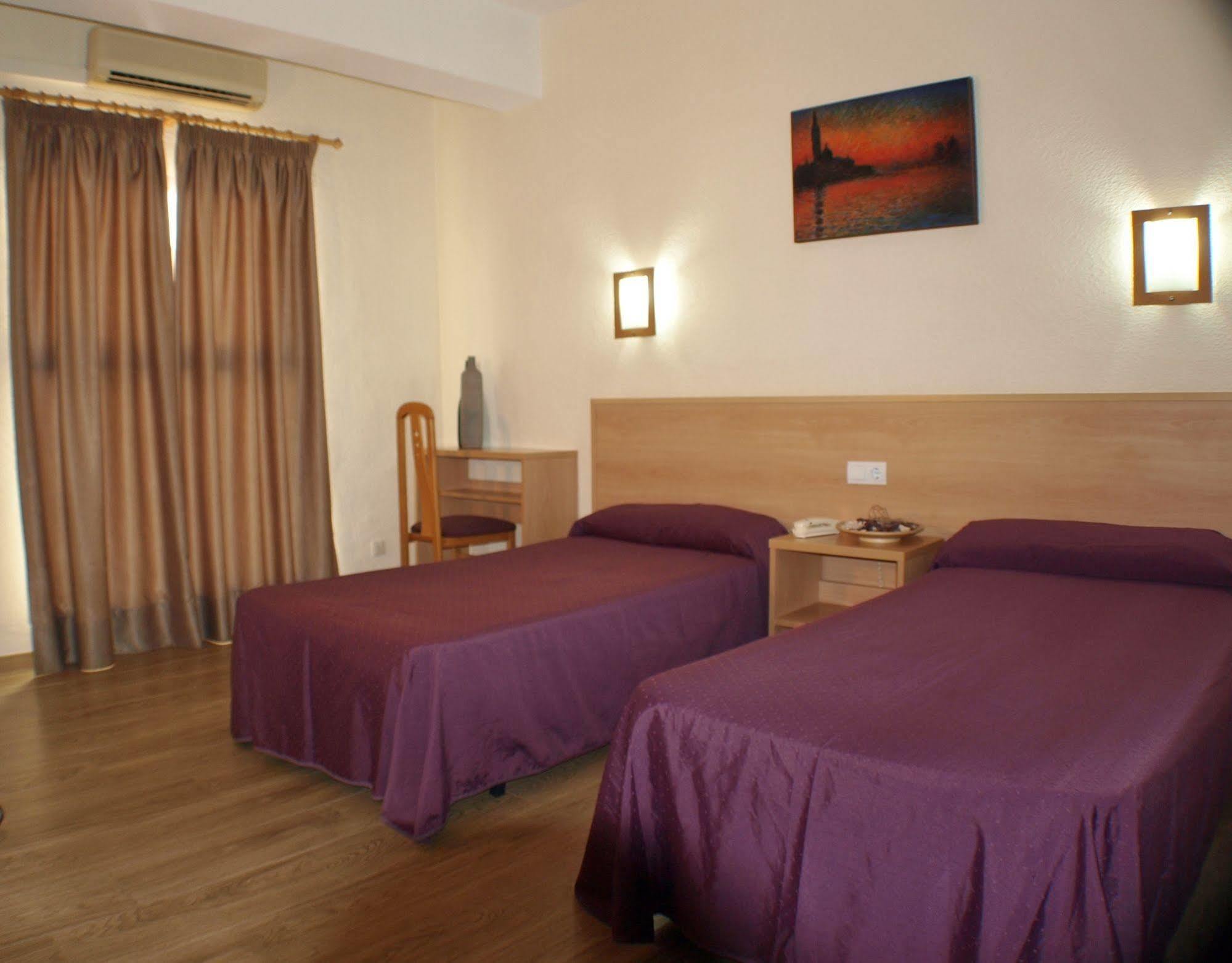 Kristal Hotel