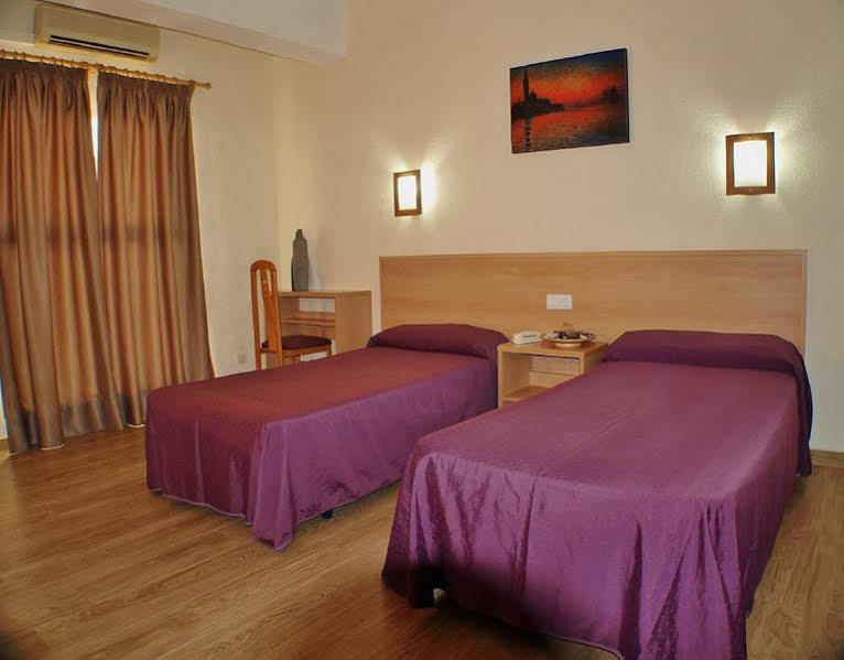 Kristal Hotel 3*