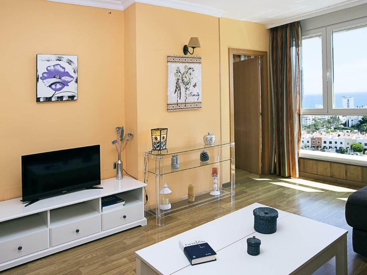 Monko - Amazing Sea Views, Comfortable & Pool O Apartment *