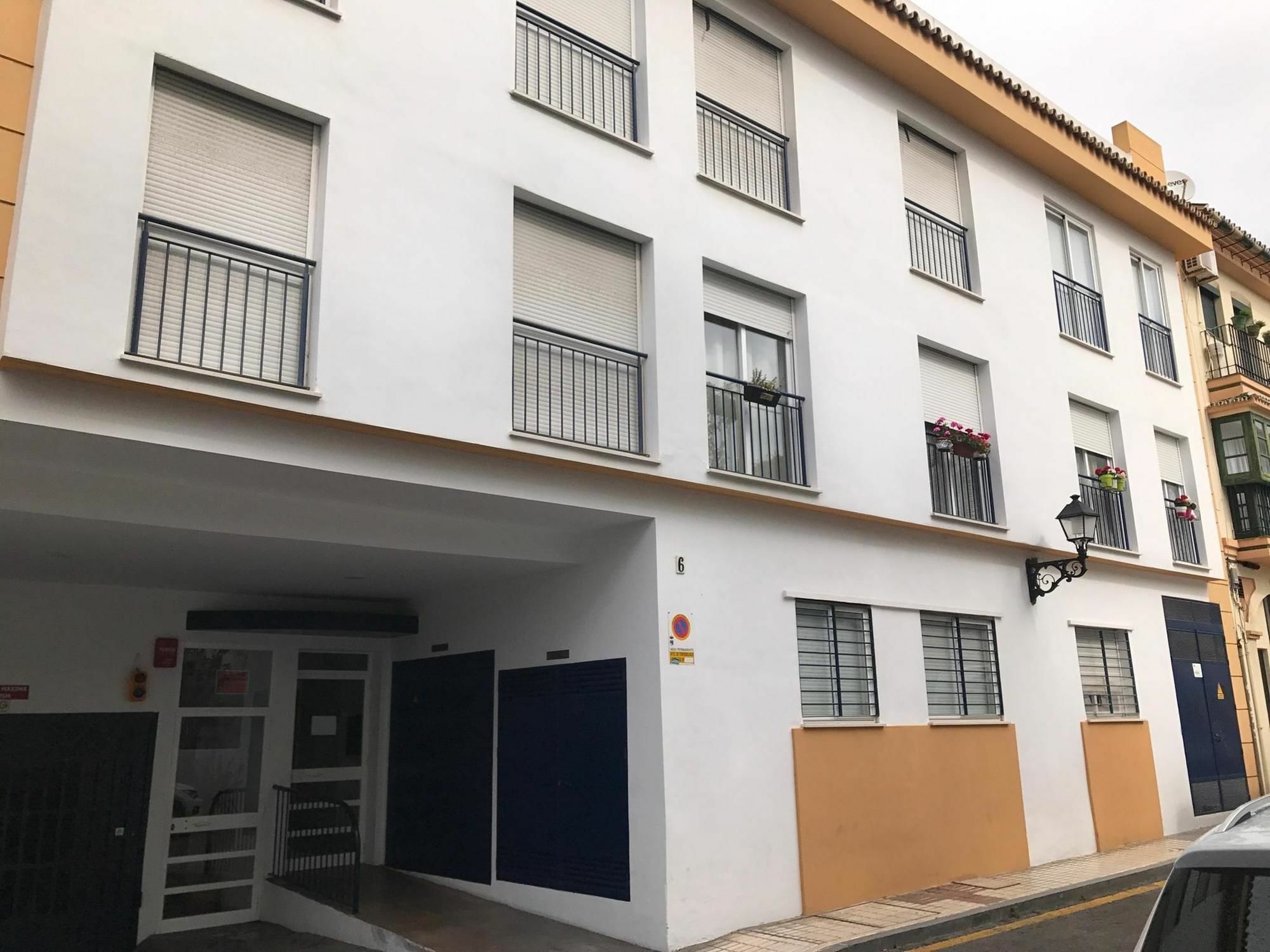 Centrosol Con Parking Apartment