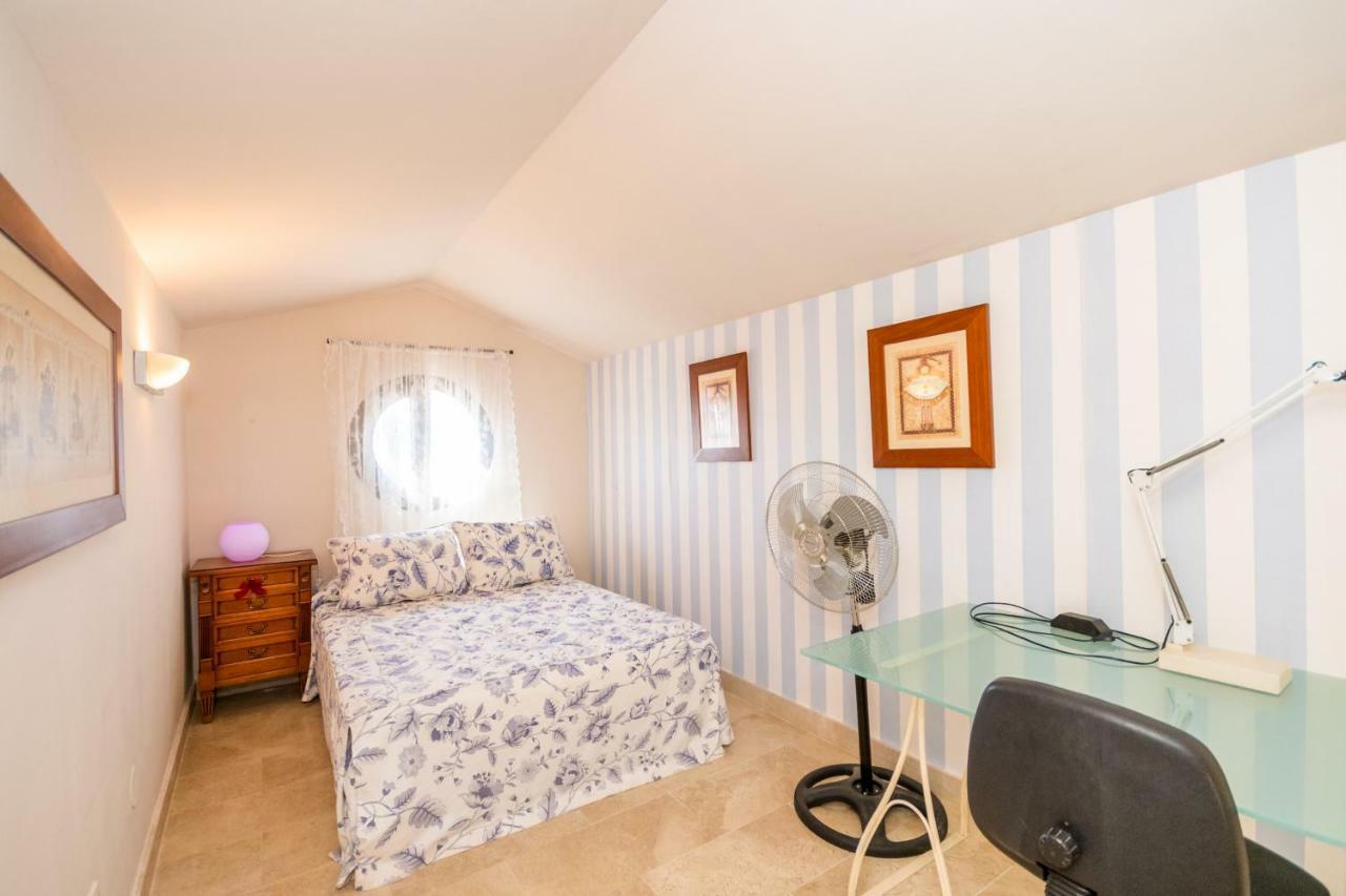 Cubo's Palacio Valdes Torremolinos