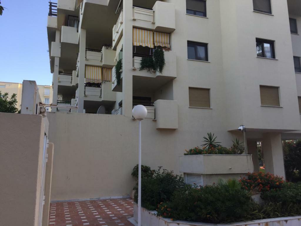 Montemar Puerto *