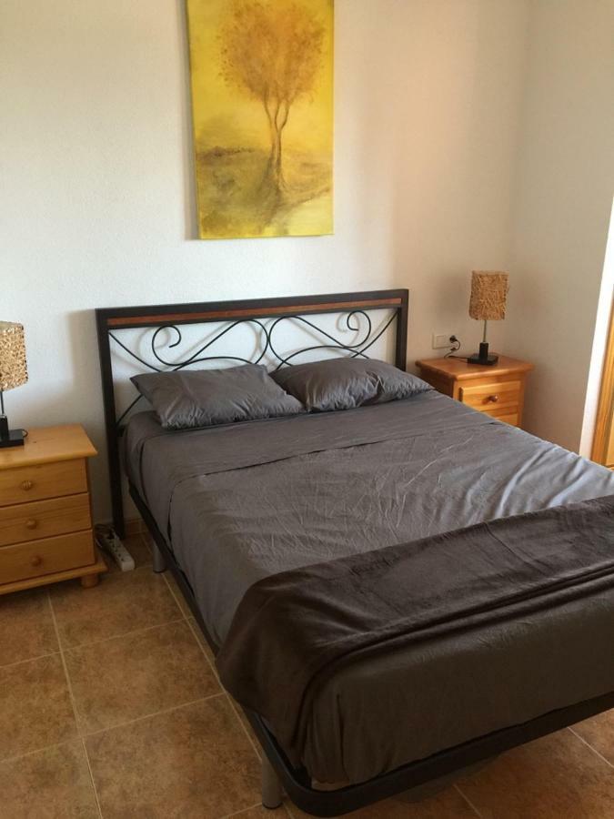 Apartamento Con Piscina En *