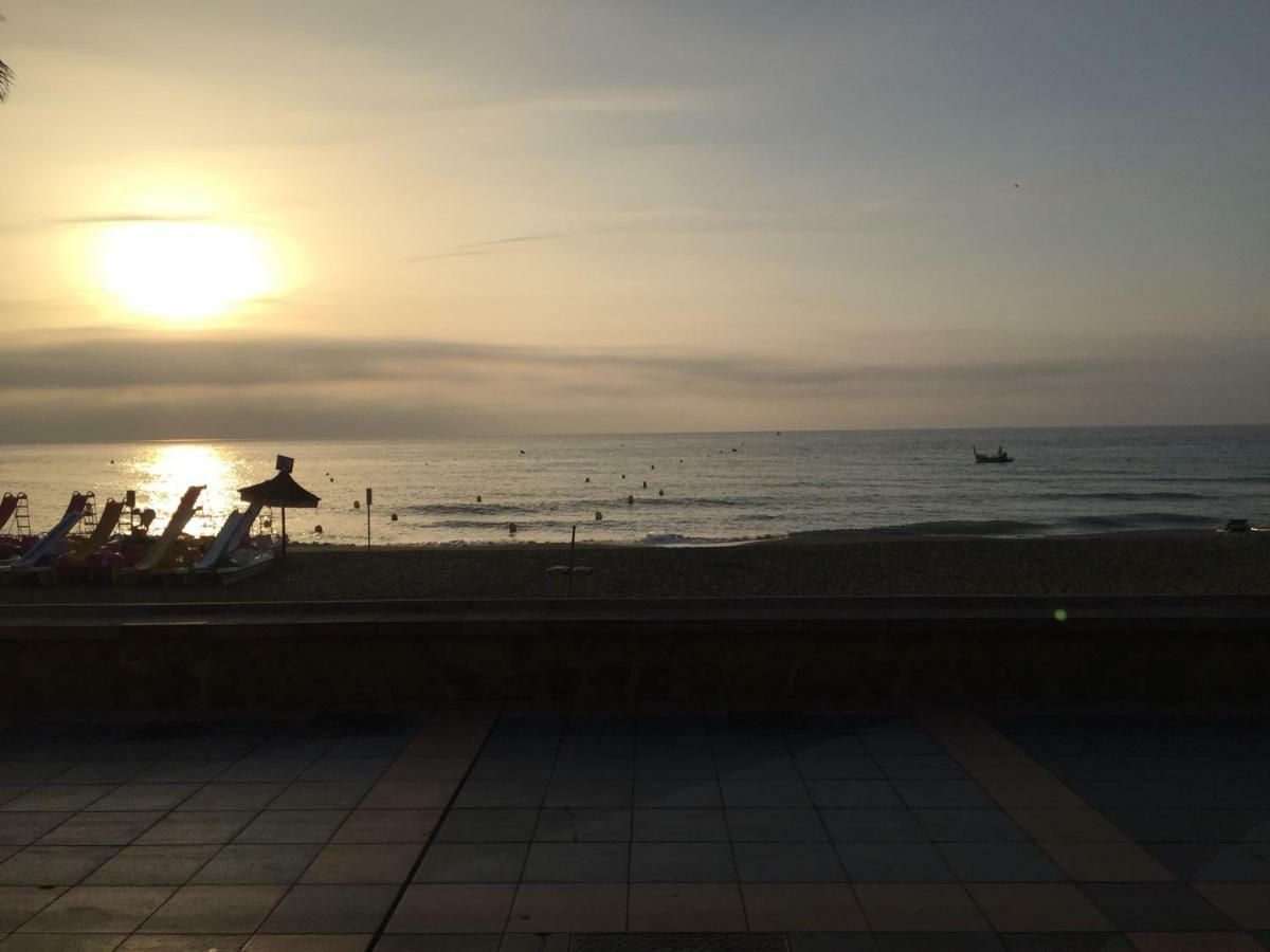 Apartamento Con Piscina En * Torremolinos
