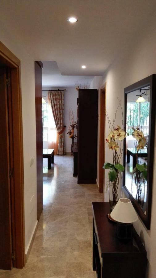 En La Carihuela Apartment Torremolinos